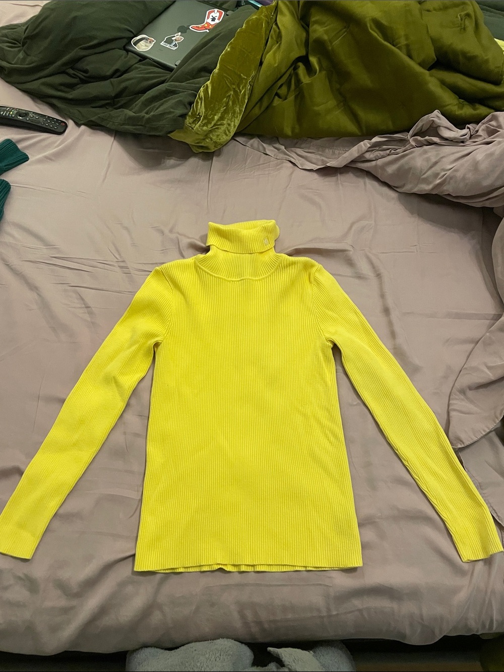 Women’s Nem Yellow LAURENRALPH LAUREN NECK EMBROIDERED Turtleneck Ribbed Sweater